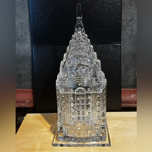 Crystal Art Deco Building Sculpture - Picture 1 of 7